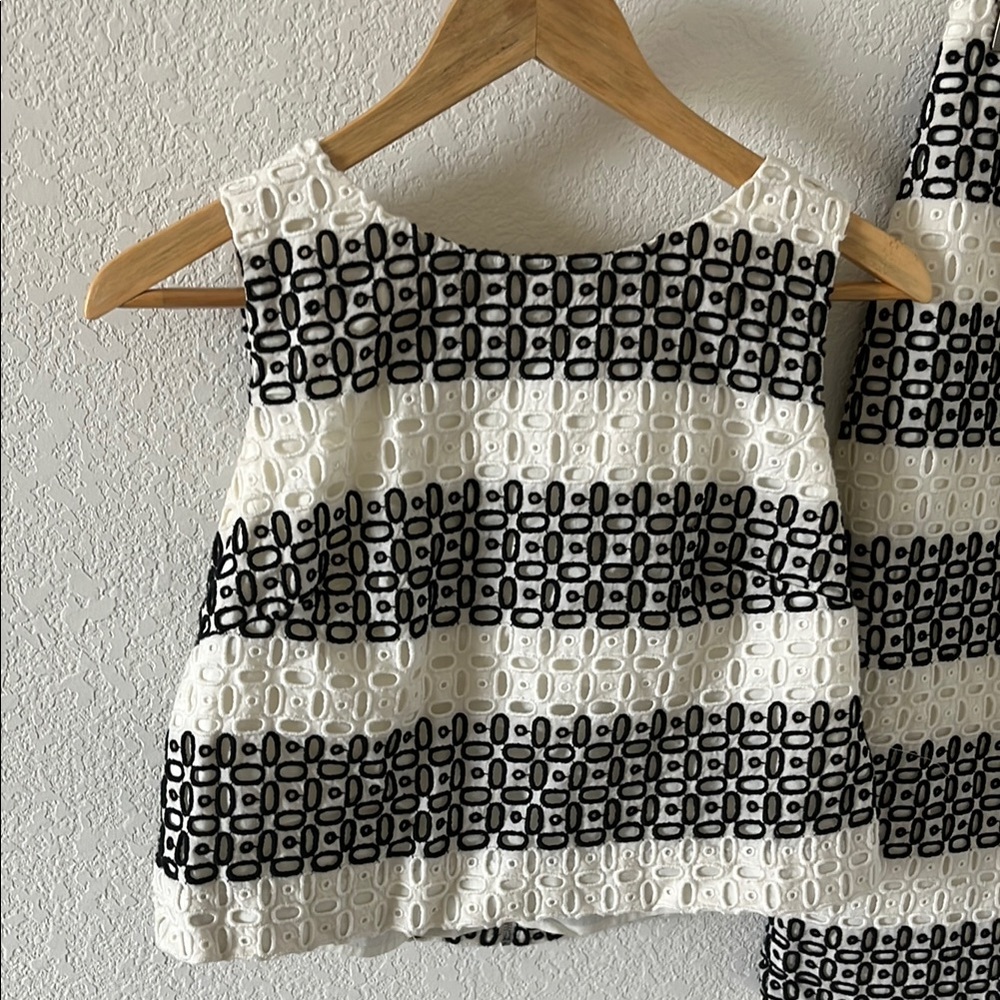 Black and White Patterned Two-Piece Set - Picture 3 of 12